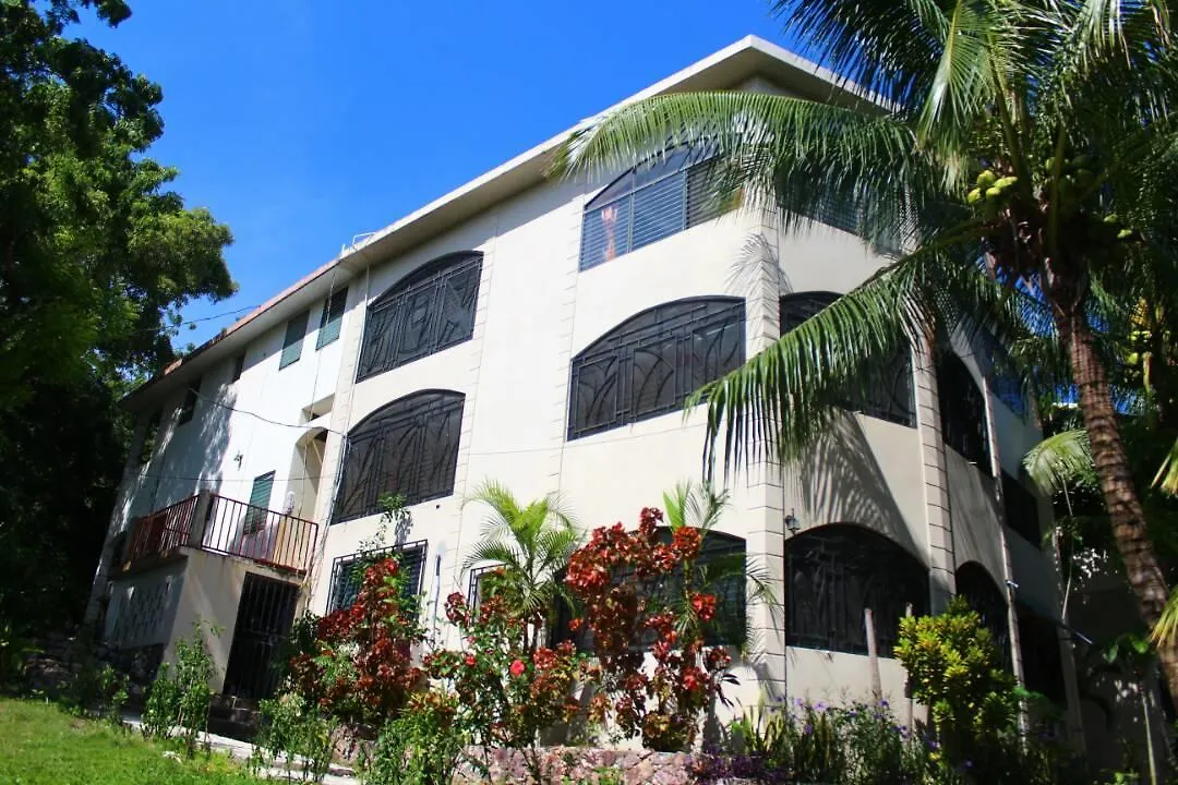 Bungalow Hotel Lakou Breda Cap-Haitien Haiti