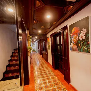 5* Hotel Retrouvailles